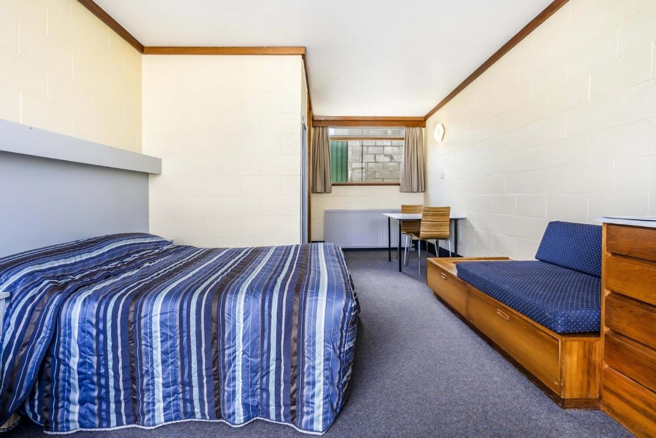 Top Of The Town Hotel Motel Burnie Extérieur photo